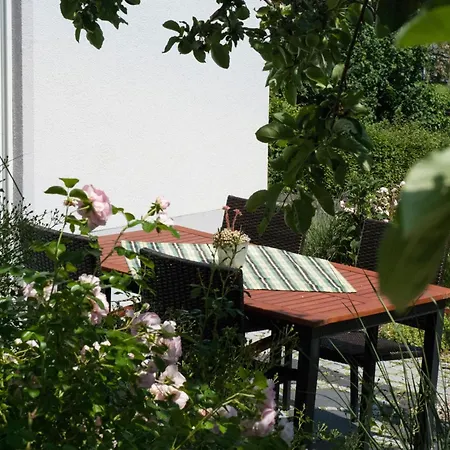 Apartament Ferienwohung Traumgarten *